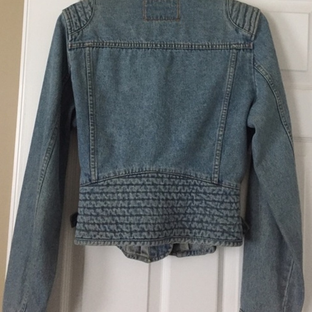 Union Bay denim Jacket with unique detailing Sz M